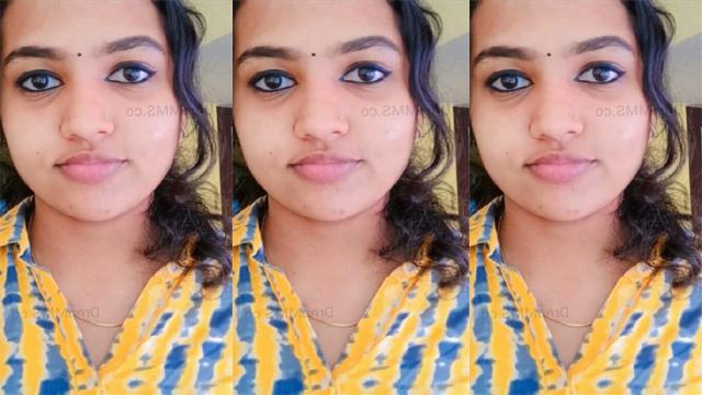 Mallu Girl Showing Boobs and Pussy to Lover